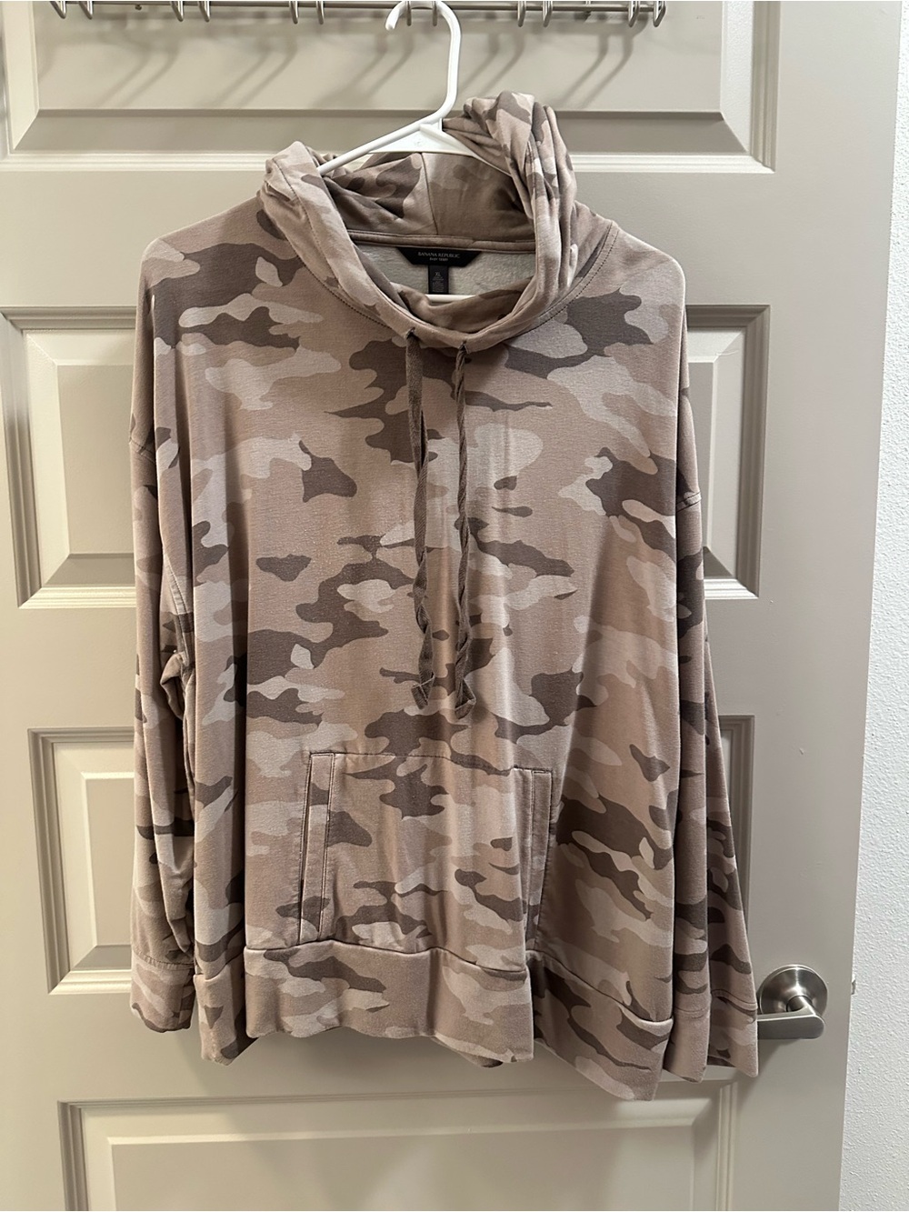Women's Cowl Neck Camouflage Pullover Hoodie - Taupe